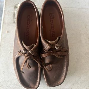 Women’s 8.5 Clark’s Wallabees